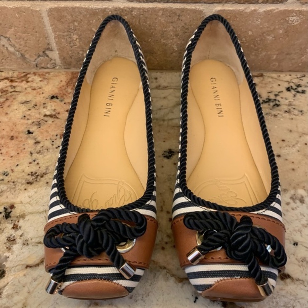 Gianni Bini Sawyer Flats -6.5M